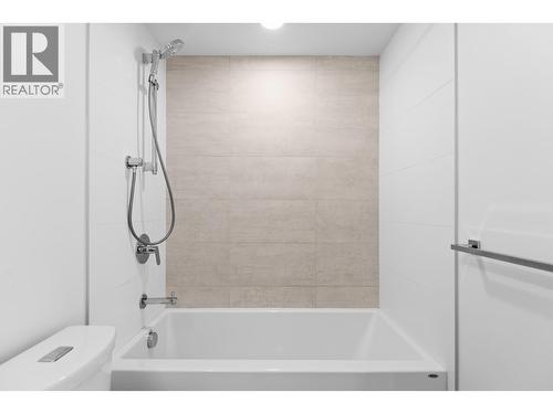 1588 Ellis Street Unit# 1101, Kelowna, BC - Indoor Photo Showing Bathroom
