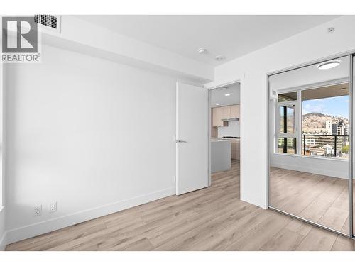 1588 Ellis Street Unit# 1101, Kelowna, BC - Indoor Photo Showing Other Room