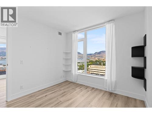 1588 Ellis Street Unit# 1101, Kelowna, BC - Indoor Photo Showing Other Room