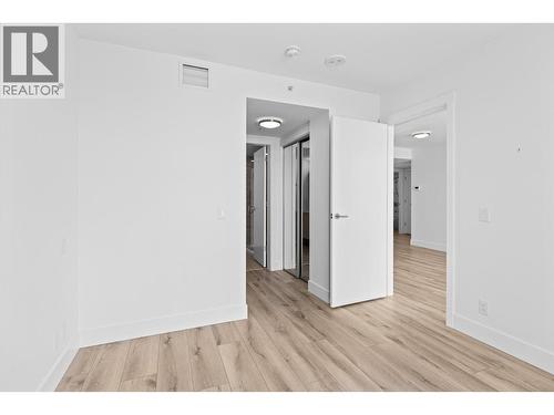1588 Ellis Street Unit# 1101, Kelowna, BC - Indoor Photo Showing Other Room