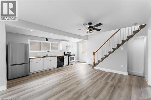 20 Lloyd Street, St. Catharines, ON - Indoor