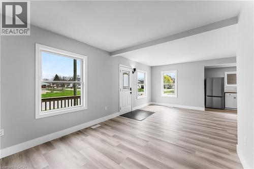 20 Lloyd Street, St. Catharines, ON - Indoor