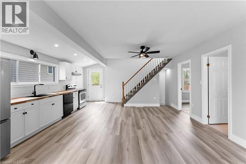 20 Lloyd Street, St. Catharines, ON - Indoor Photo Showing Other Room