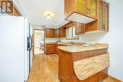 8759 Wellington 124 Road, Erin, ON - Indoor Photo Showing Kitchen