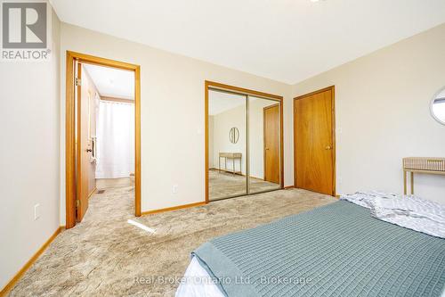 8759 Wellington 124 Road, Erin, ON - Indoor Photo Showing Bedroom