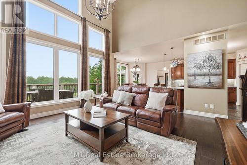 88 Conservation Trail, Centre Wellington (Belwood), ON - Indoor Photo Showing Living Room