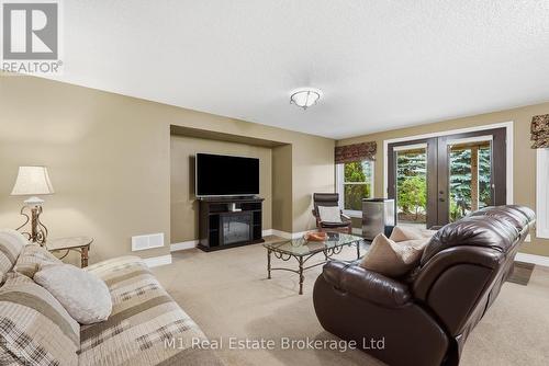 88 Conservation Trail, Centre Wellington (Belwood), ON - Indoor Photo Showing Living Room