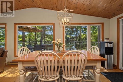 13 Peak Path, Seguin, ON - Indoor Photo Showing Dining Room