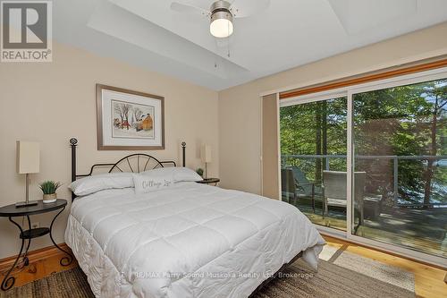 Primary bedroom w walkout to deck - 13 Peak Path, Seguin, ON - Indoor Photo Showing Bedroom