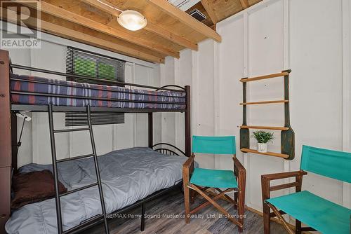 Bunkie - 13 Peak Path, Seguin, ON - Indoor