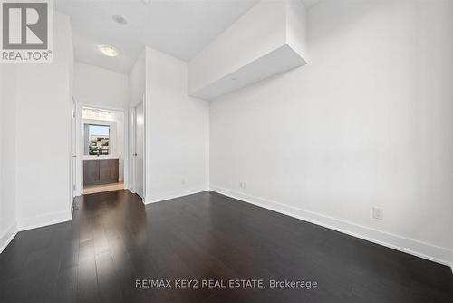 Th6 - 4011 Brickstone Mews, Mississauga, ON - Indoor Photo Showing Other Room