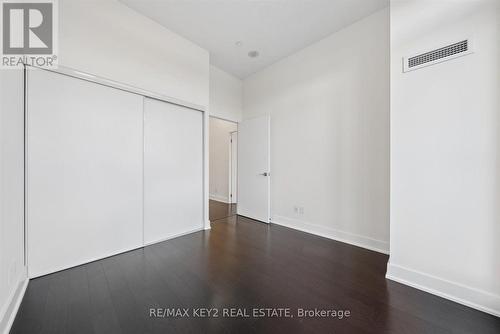 Th6 - 4011 Brickstone Mews, Mississauga, ON - Indoor Photo Showing Other Room