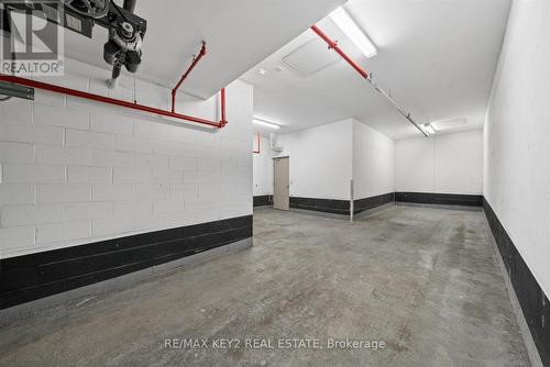 Th6 - 4011 Brickstone Mews, Mississauga, ON - Indoor Photo Showing Other Room