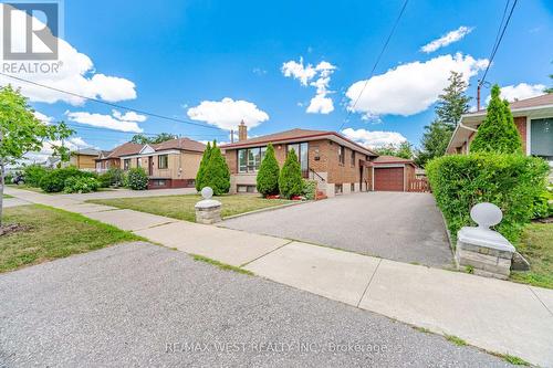 89 Wendell Avenue, Toronto, ON - Outdoor