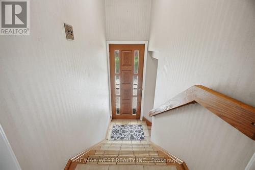 89 Wendell Avenue, Toronto, ON - Indoor Photo Showing Other Room