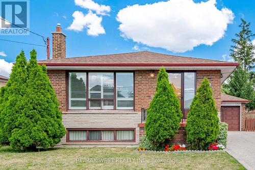 89 Wendell Avenue, Toronto, ON - Outdoor