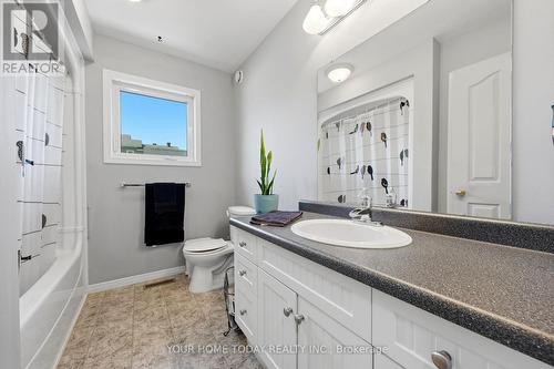 16 Normandy Boulevard, Halton Hills, ON - Indoor Photo Showing Bathroom