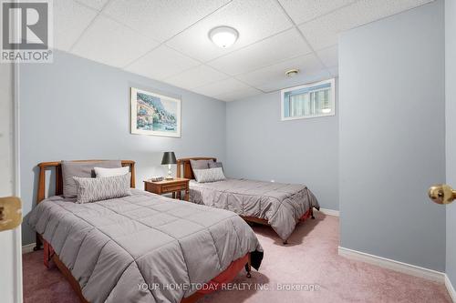16 Normandy Boulevard, Halton Hills, ON - Indoor Photo Showing Bedroom