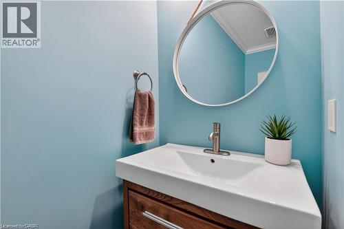 734 Brigadoon Drive, Hamilton, ON - Indoor Photo Showing Bathroom