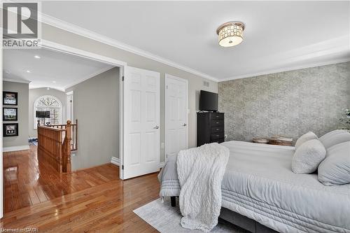 734 Brigadoon Drive, Hamilton, ON - Indoor Photo Showing Bedroom