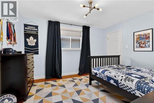 734 Brigadoon Drive, Hamilton, ON - Indoor Photo Showing Bedroom