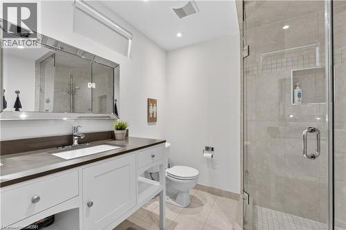 734 Brigadoon Drive, Hamilton, ON - Indoor Photo Showing Bathroom