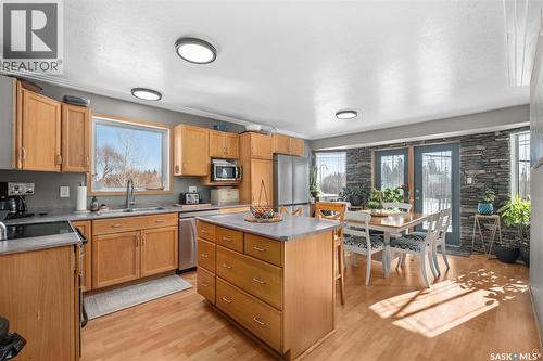 808 Lakeridge Drive, Buckland Rm No. 491, SK - Indoor Photo Showing Kitchen With Double Sink