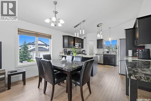 455 Hastings Crescent, Saskatoon, SK - Indoor Photo Showing Dining Room