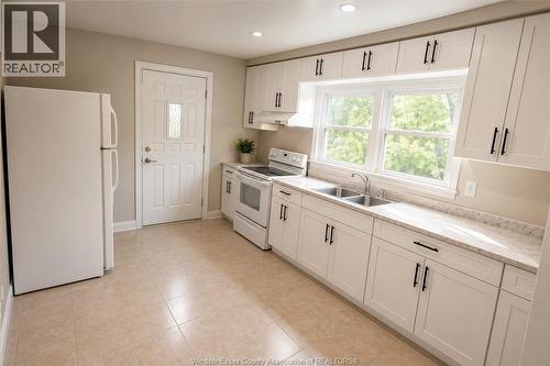 1430 Dougall, Windsor, ON - Indoor Photo Showing Kitchen With Double Sink