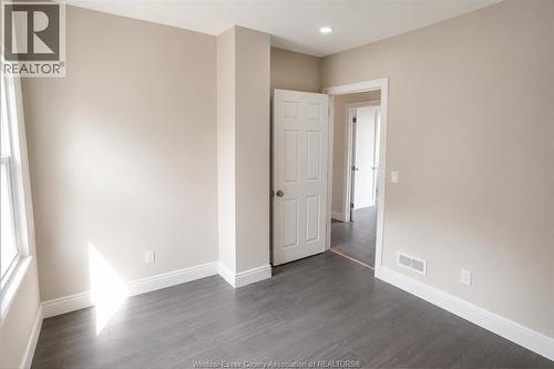 1430 Dougall, Windsor, ON - Indoor Photo Showing Other Room