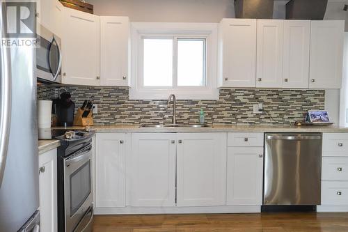 87 Murton Ave, Sault Ste. Marie, ON - Indoor Photo Showing Kitchen
