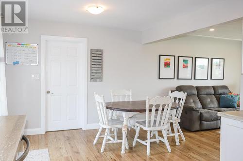 87 Murton Ave, Sault Ste. Marie, ON - Indoor Photo Showing Dining Room