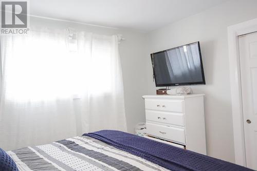 87 Murton Ave, Sault Ste. Marie, ON - Indoor Photo Showing Bedroom