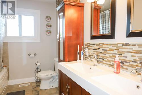 87 Murton Ave, Sault Ste. Marie, ON - Indoor Photo Showing Bathroom