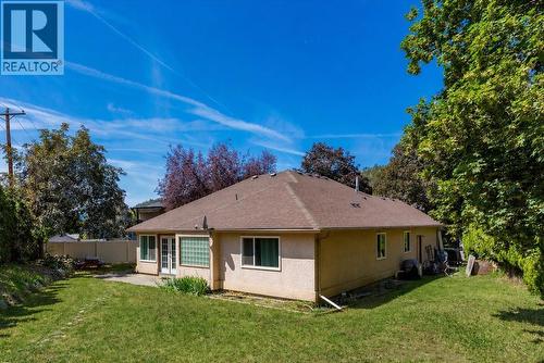 1881 Portland Place, Kelowna, BC - Outdoor