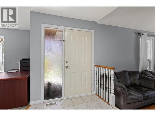 1881 Portland Place, Kelowna, BC - Indoor