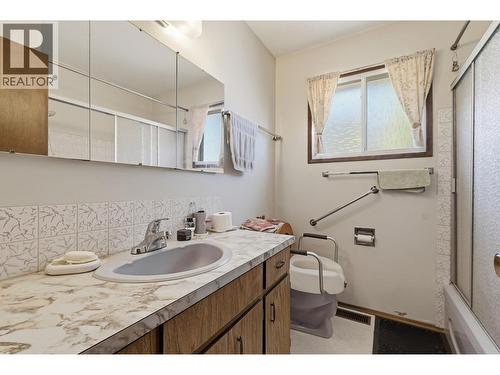 1485 Brentwood Road, West Kelowna, BC - Indoor Photo Showing Bathroom
