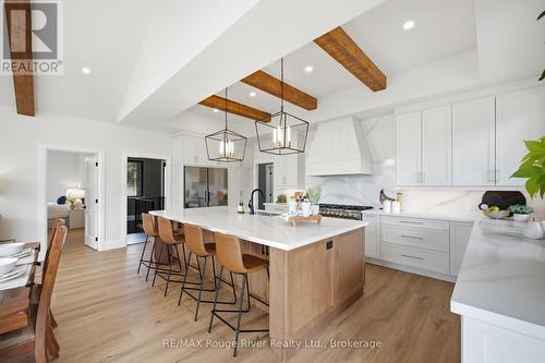 3041 Stu Black Road, Hamilton Township, ON - Indoor Photo Showing Kitchen With Upgraded Kitchen