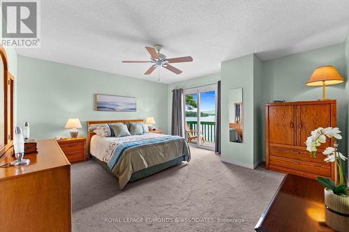 382 Greenway Drive, Whitewater Region, ON - Indoor Photo Showing Bedroom