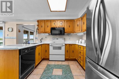 382 Greenway Drive, Whitewater Region, ON - Indoor Photo Showing Kitchen