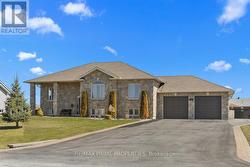 3421 SUMMERBREEZE DRIVE  Ottawa, ON K0A 2W0