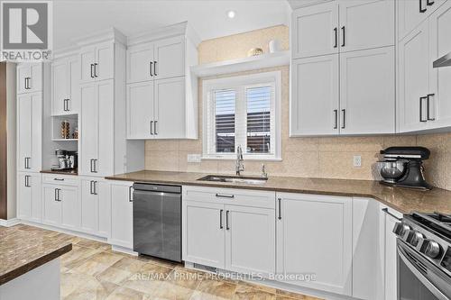 3421 Summerbreeze Drive, Ottawa, ON - Indoor Photo Showing Kitchen