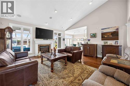 1622 Lena Court, Sarnia, ON - Indoor Photo Showing Living Room With Fireplace