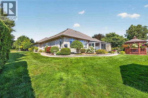 1622 Lena Court, Sarnia, ON - Outdoor