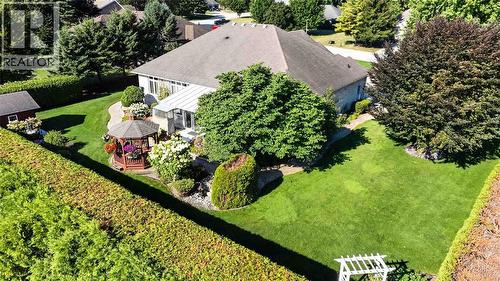 1622 Lena Court, Sarnia, ON - Outdoor