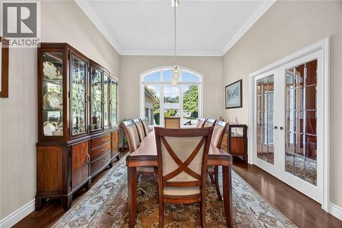 1622 Lena Court, Sarnia, ON - Indoor Photo Showing Dining Room