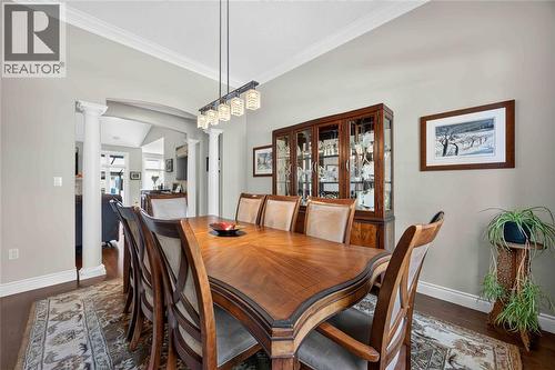 1622 Lena Court, Sarnia, ON - Indoor Photo Showing Dining Room