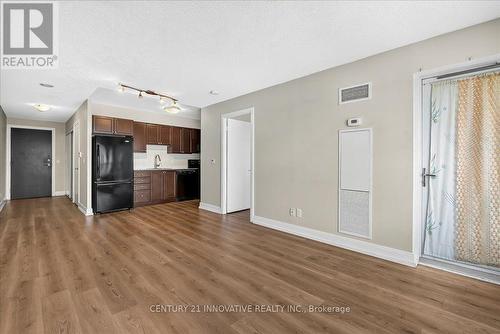 3501 - 125 Village Green Square, Toronto, ON - Indoor Photo Showing Kitchen