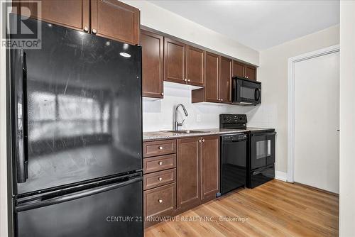 3501 - 125 Village Green Square, Toronto, ON - Indoor Photo Showing Kitchen