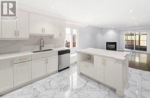 95 Dobson Drive, Ajax, ON - Indoor Photo Showing Kitchen
